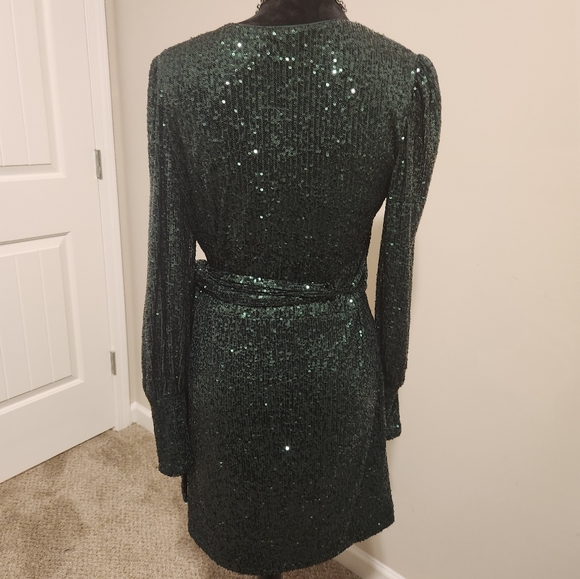 GB beautiful Green dress - Picture 4 of 4